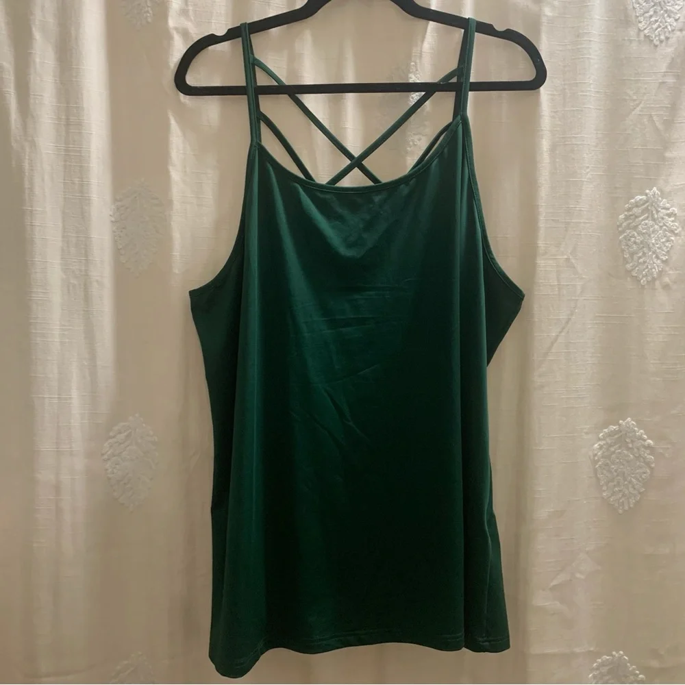 Green CrissCross-Back Flowy Cami Top NWOT - Picture 4 of 12